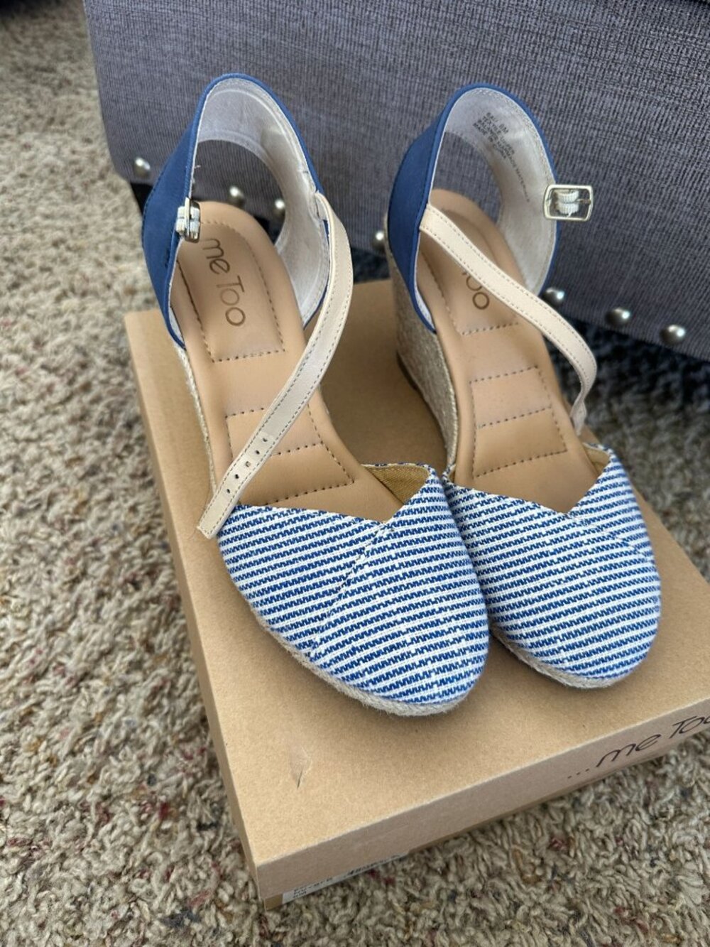 Me Too Womens Blue Beige Striped Wedge Sandals 8M Ankle Strap Espadrille Style - Picture 2 of 9